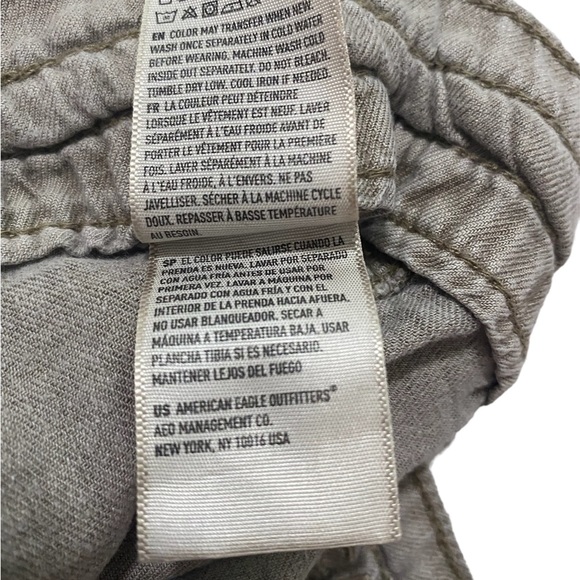 American eagle carpenter style pant. Light weight cotton, washed out green. Sz 8 - Picture 3 of 5